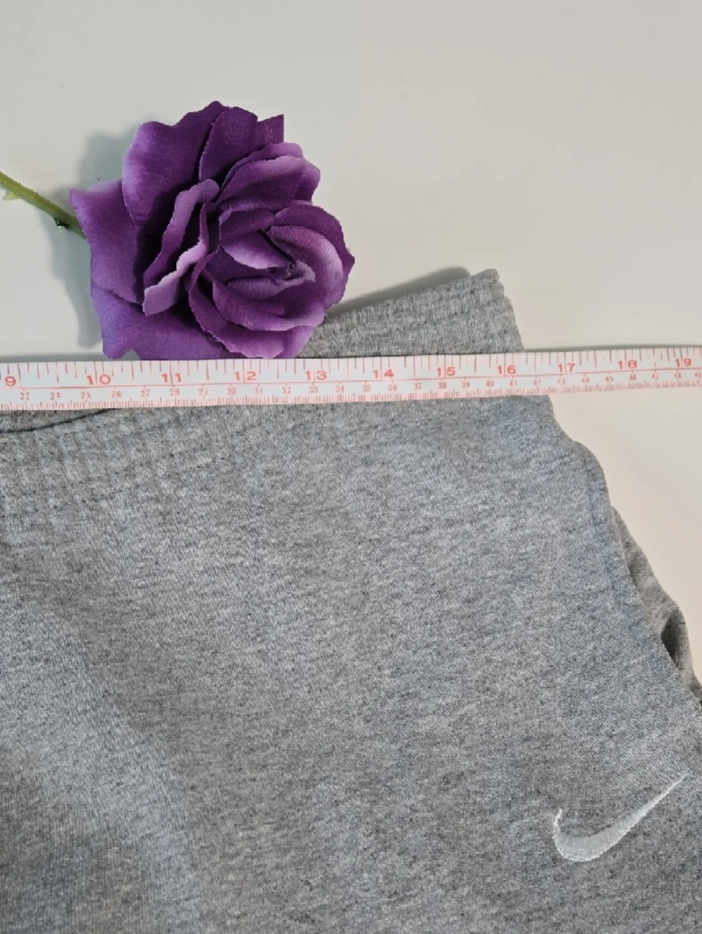 Vintage Nike 90s Heather Gray Fleece Sweatpants Embroidered Swoosh Women’s M USA